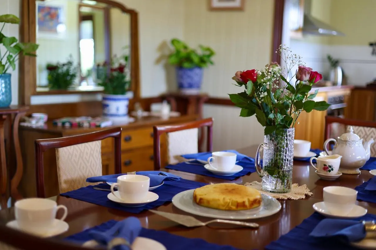 Cookes Road Cottage At Conondale 0*,